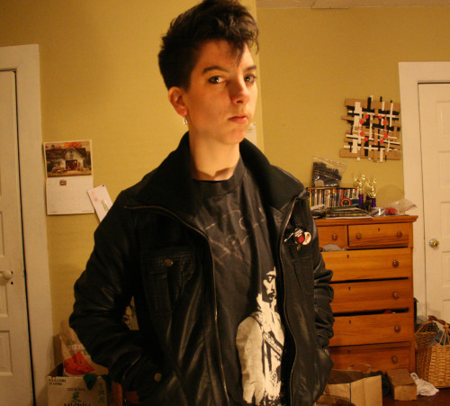 nothing-rhymes-with-grantaire: Round 1 of sort of punk! Grantaire cosplay, I guess. I’ll try b