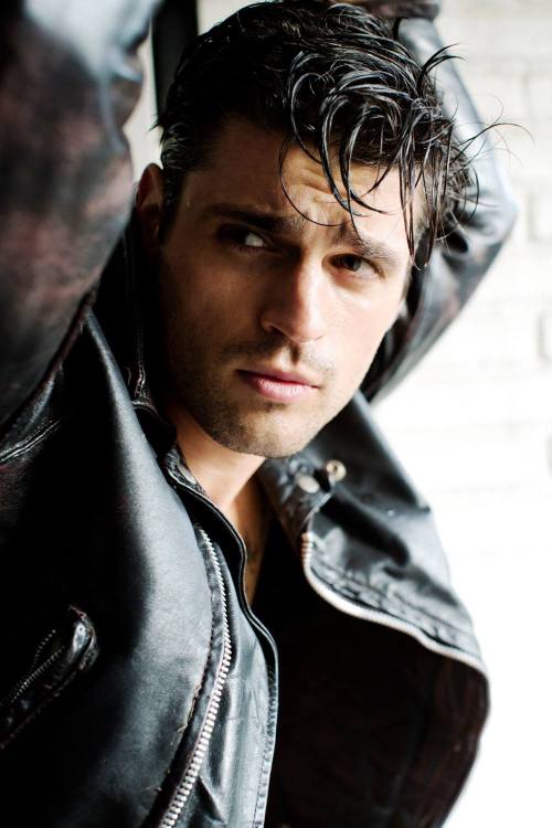 3leapfrogs:  handsomemales:  peter kraus by doug inglish  •=• •=• •=• 