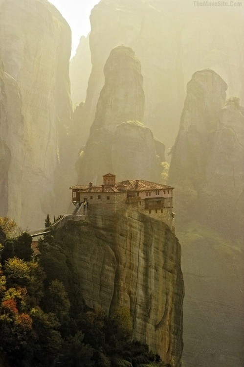 munan15:Meteora monastery