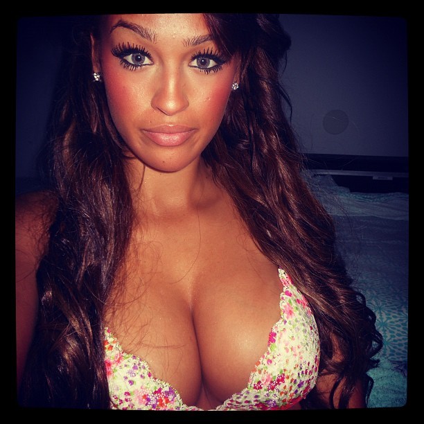 azzstupidphat:  Veronica Valle