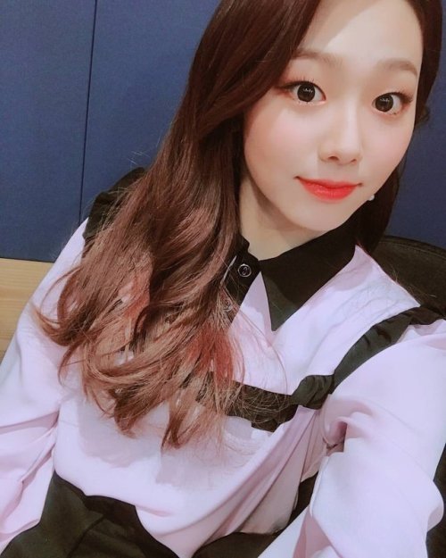 Kang Mina (Gugudan) - Selcas