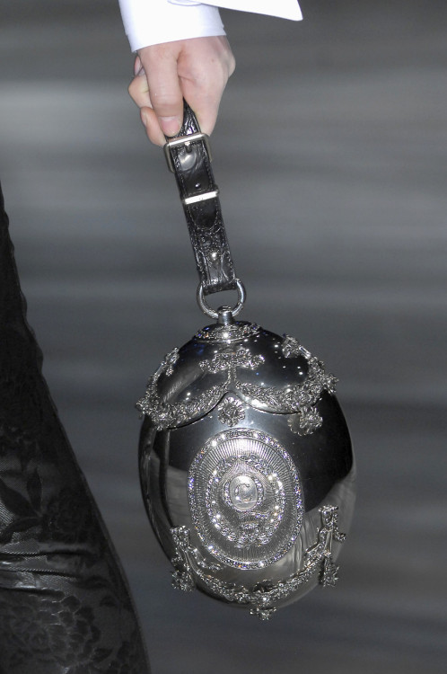 oncethingslookup:  Alexander McQueen Fall