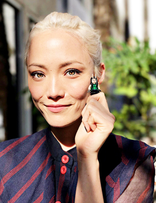 marveldaily: Pom Klementieff + Mantis Lego Figure