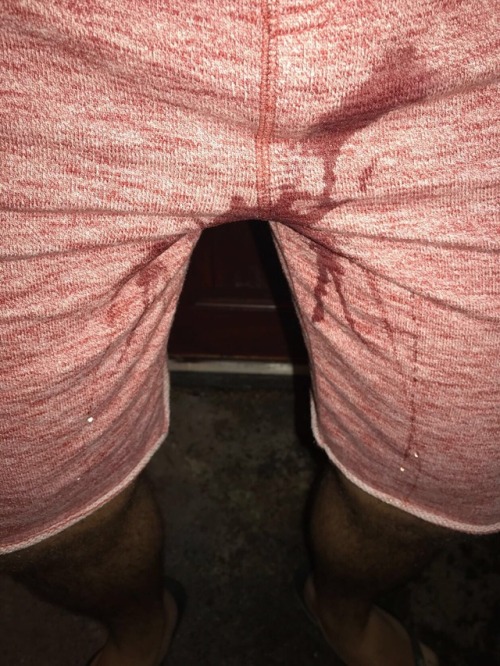 Porn Pics keepcalmpisspants: Pissed my shorts