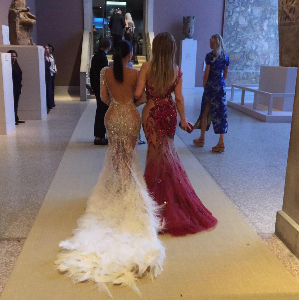 money-fashion:  Slay