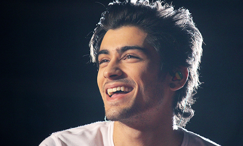 harrystylesdaily:  Gillette Stadium - 8/08 (cred) 