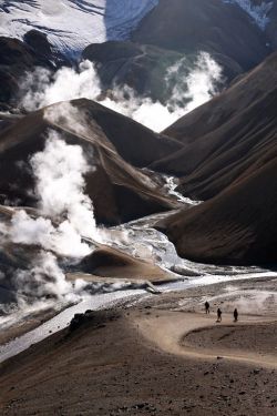 apoetssupposeblog:  oceanflower2015:  Valley in the Kerlingarfjoll area with geothermal activity. Iceland  Bucket List It