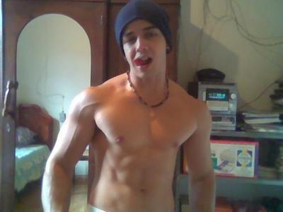 harleyman6996:  ivankodragov:  ivankodragov.tumblr.com - naked gay, Exhib, nudist, CFNM, strapon   This guy is hot