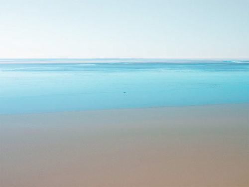 Porn escapekit:Lake Eyre / Kati ThandaGermany-based photos