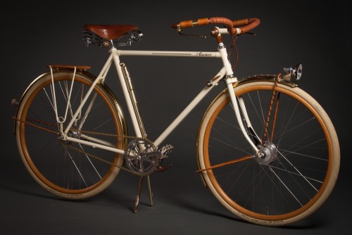 nauj-aral-the-one:  Ascari bicycles na