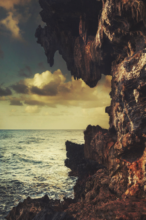 mstrkrftz: Ocean Rocks by Fesign
