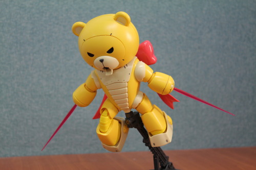 Beargguy III in actions!!! ^^ Review : unboxing, parts and actions. Please visit : gundamfreaks.word