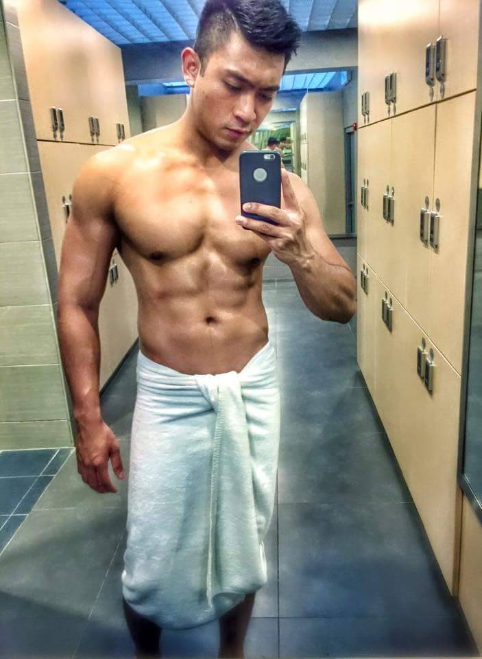 sghard:  sgassassin88:  sacoks:  I’d prefer if the towel was lower and shorter