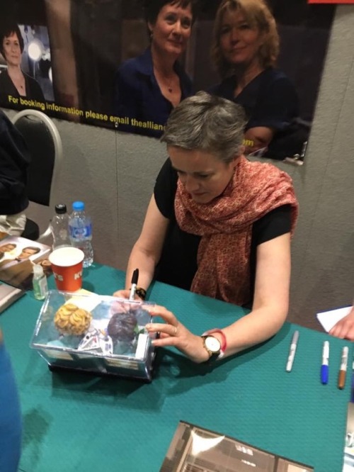 cusp-of-magic-realm: So we survived a manic Comicon ! But so Amazing to meet Jemma Redgrave and Cath