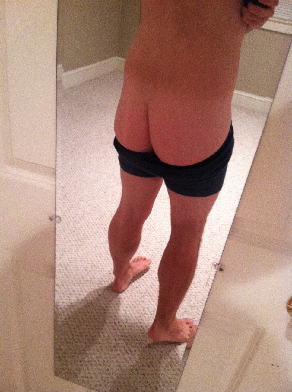 exposingstr8beef:  Handsome 27 y/o exposing himself.