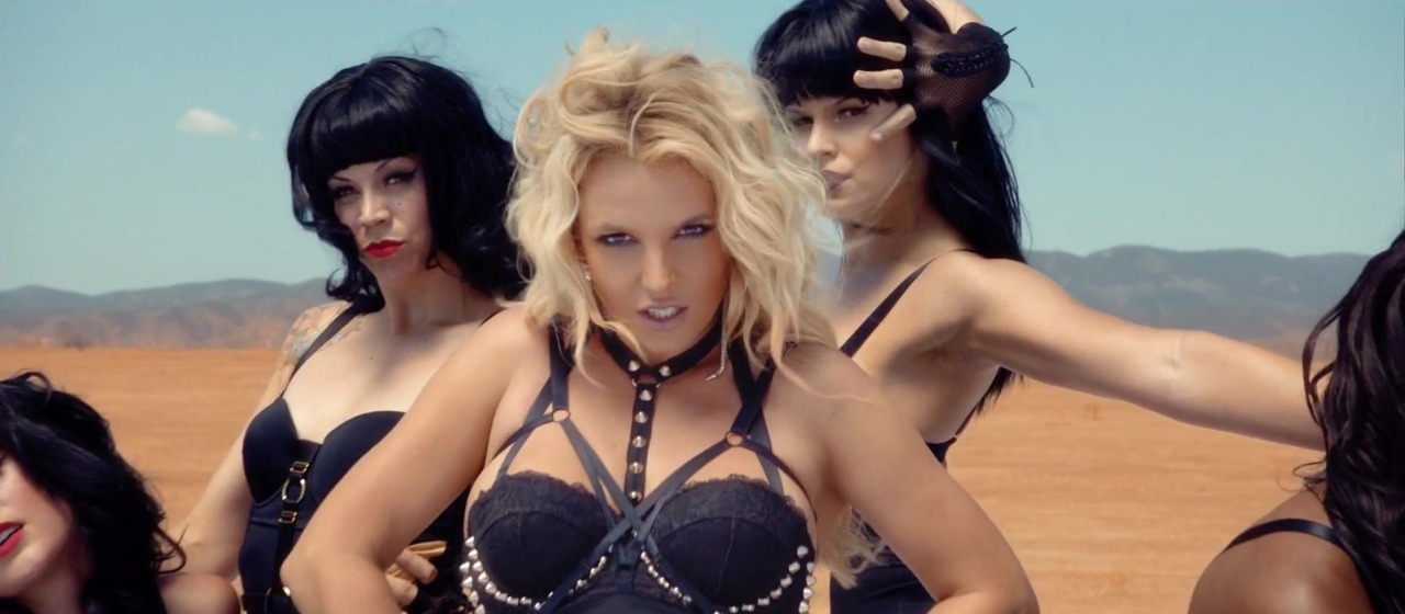 sex-ercize-guy:  Iconic Work Bitch music video 