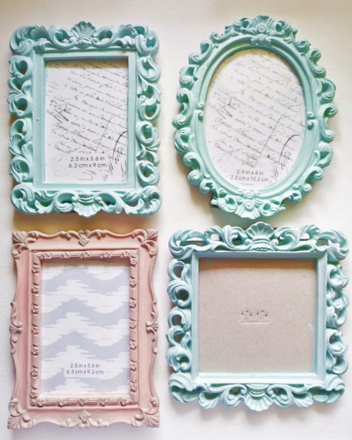 Small frames for paintlings