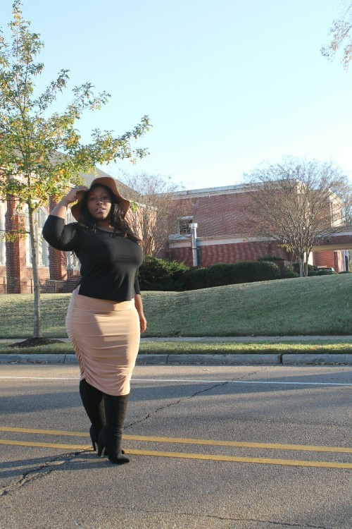 iam-stacy:  Fall/holiday outfit ideas! 🍁🍂🍃  Www.curvybliss.blogspot.com Www.instagram.com/thecurvybliss   For outfit dets!! ☝☝☝ 