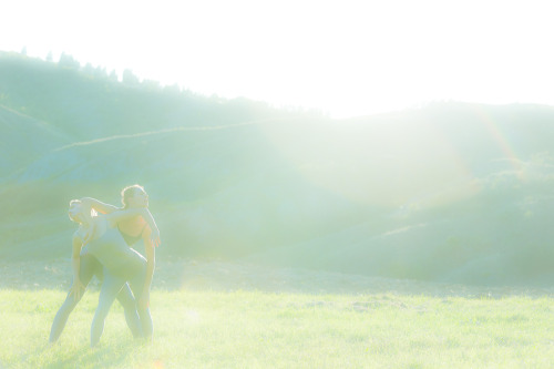 danzacontemporanea: SHARON VAZANNA Transparent bordes 13 e 14 september, Fienile fluò - Bolo