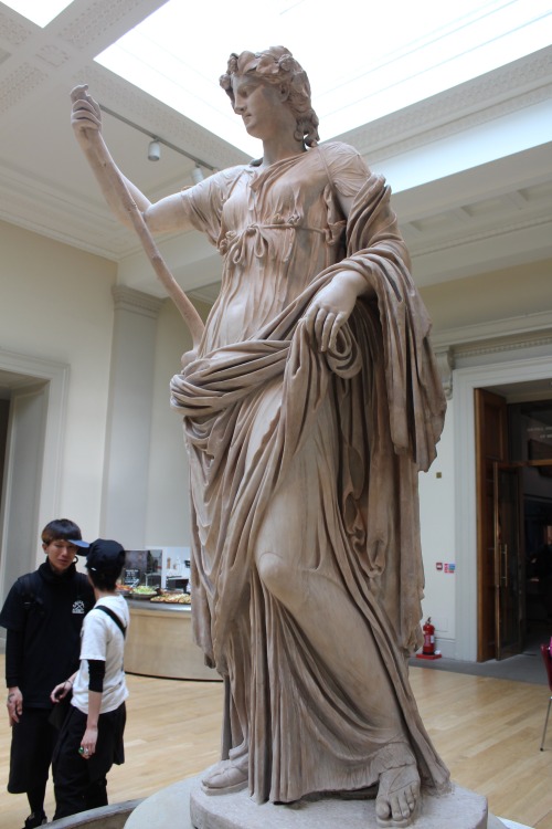 Sunday: Spent the morning at the British Museum, which is another stunning building with so many won