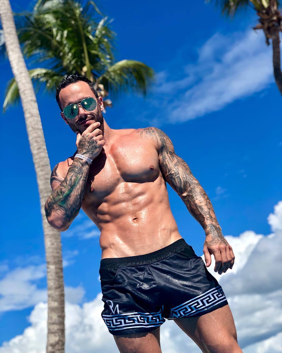 black-plug:  Mike Chabot