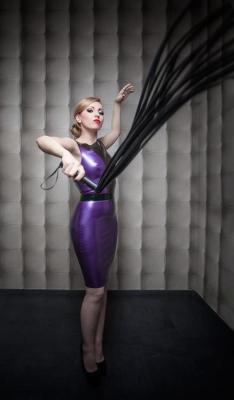 riding-crops-floggers-spanking:  riding-crops-floggers-spanking.tumblr.com  A submissive, or perhaps my dream, a beautiful Mistress in latex while teaching a disobedient slave a lesson. Whether to obey her commands or simply that the slave is there to