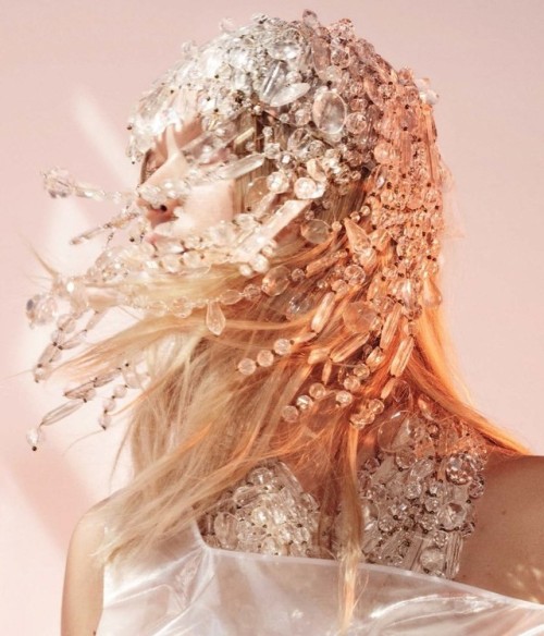 midnight-charm:   Ulrikke Hoyer photographed by Paola Kudacki for Vogue Spain Fashion Editor:  Juan Cebrian    