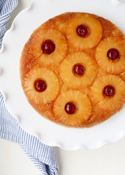 tinykitchenvegan:Vegan Pineapple Upside Down Cake