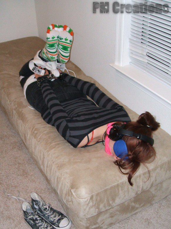 owlmansdead:  maidgigi:  happytie:  Playing with sensory depravation  Absolutely