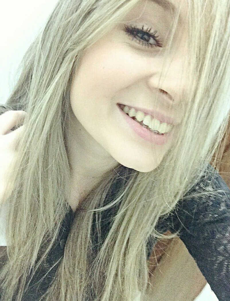 baixinha e felina