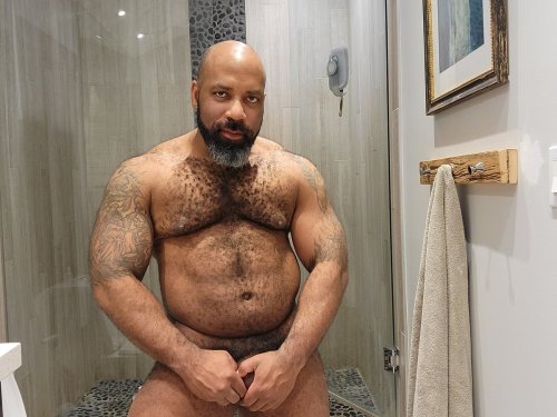 phattycakes69:  hornywhtbttm:  brotherboy1959:  blackbeastlover:  WOW!!!! What a MAN!🤤   Oh My Stars you got it Right    I can’t take my eyes off this FUCKING MAN!!!!!!   Hairy handsome and beefy 😍💕