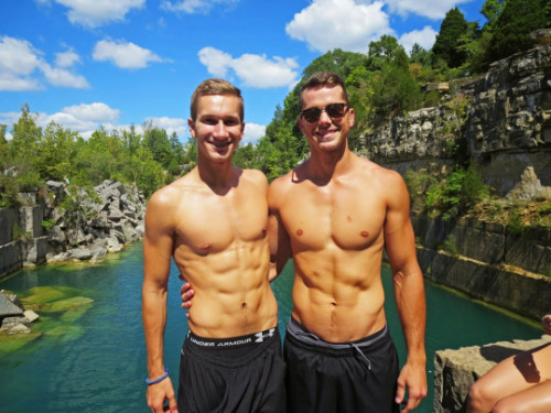 hotfamous-men:    Ethan Hethcote and Mark E Miller  