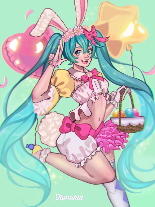 drew one of my fave Miku figures! happy early birthday to this pop icon
