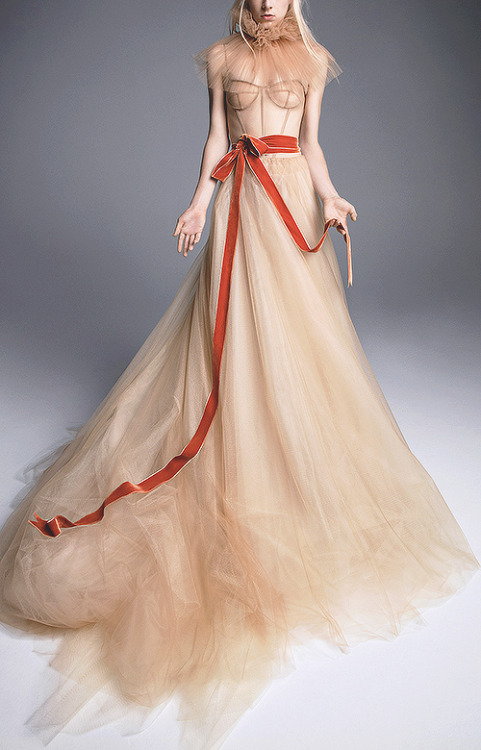 evermore-fashion:Vera Wang Fall 2019 Bridal Collection