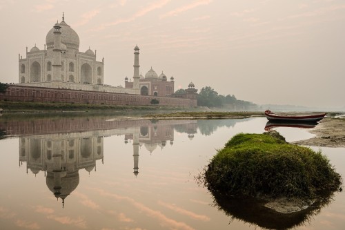 Taj Mahal 7/9⁠
The Taj Mahal is less commonly seen from the far...