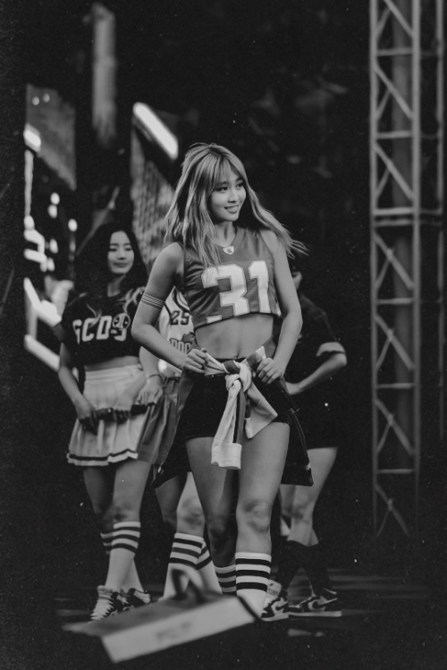 95 / 100 pics of my favorite girls