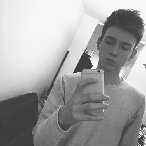 boyzwhat:  æ♥ 