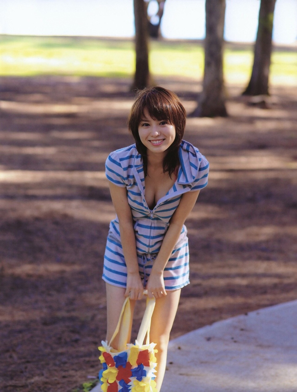kawaii-kirei-girls-and-women:  可愛い 新垣結衣 有村架純 川島海荷 吉木りさ