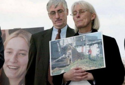 momo33me:  Rachel Corrie parents - and a