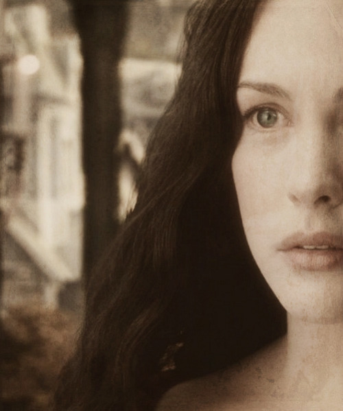 gildatheplant:ifallelseperished:Arwen Evenstar remained also, and she said farewell to her brethren.