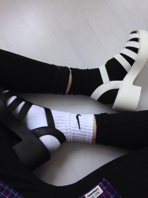 XXX dolxnt:  dolxnt:  New shoes 😍  i kind photo