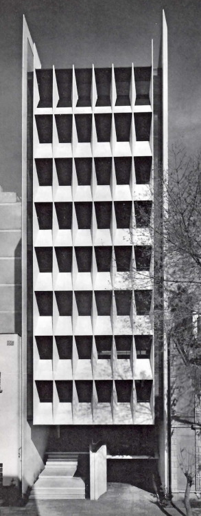 unavidamoderna: Edificios de Oficinas, Calle Praga 56, Colonia Juárez, México DF 1965 Arq. Agustín 