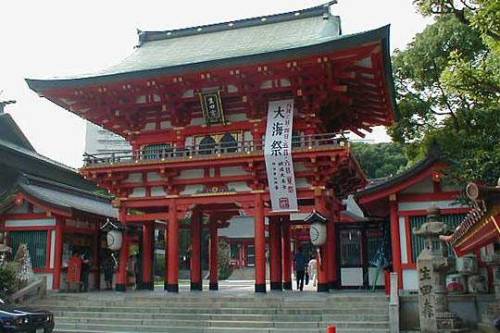 Ikuta Jinga Shrine Ikutajinga is a Shinto shrine in Kobe where annual festivities are held commemora