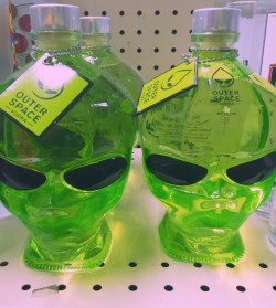 ufo-the-truth-is-out-there:  Alien Vodka 