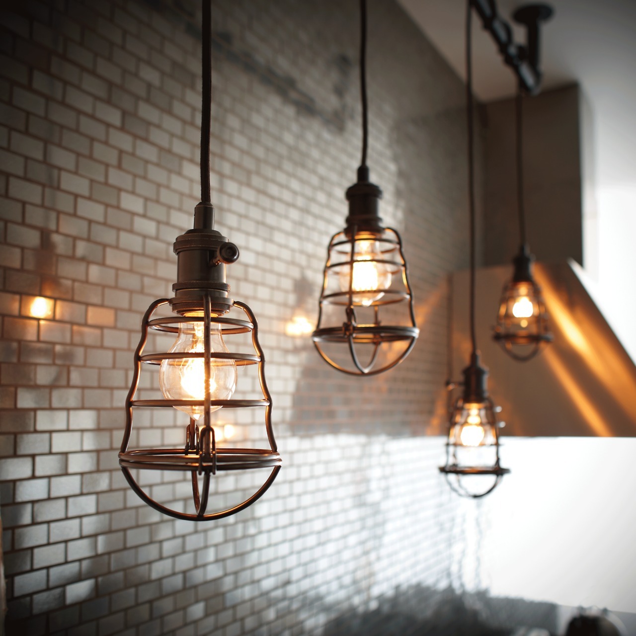 designmeetstyle:  Vintage industrial. Add shine and sophistication with an urban