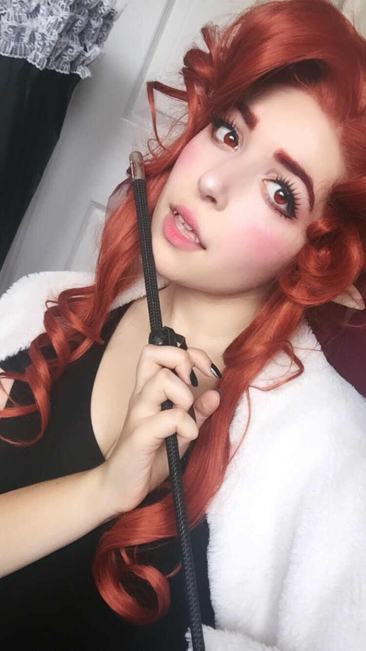 cosplay redhead selfie