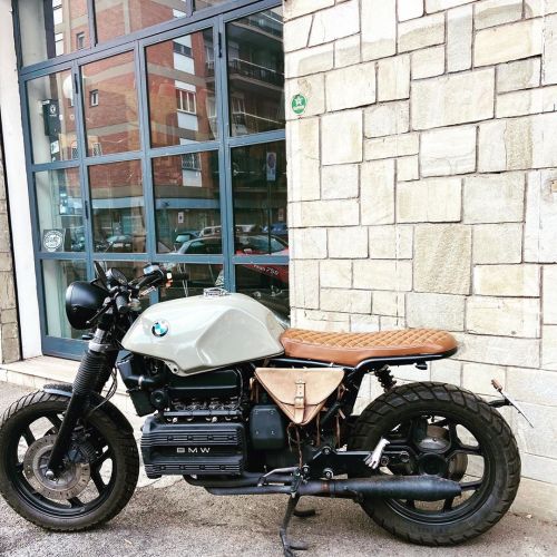 dustywheels:  Bmw K100 brat style! #caferacer #scrambler  #bratstyle #caferacerporn #bmwmotorrad #bmwcaferacer (presso Rome, Italy)https://www.instagram.com/p/B6Sn6h6I_Hn/?igshid=x6v8jpoczg5k