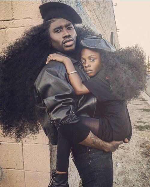 thecolorofexcellence:   Benny Harlem, a California-based artist who has been documenting his and his daughter’s incredible natural hair. Black Panther Style…✊