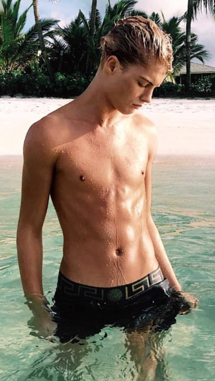 divebum1:Hottie…