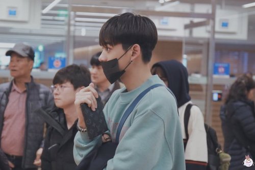 sm-lucas:190304 WayV Lucasat Incheon International Airport© july 31st_lucasdo not edit, crop, o